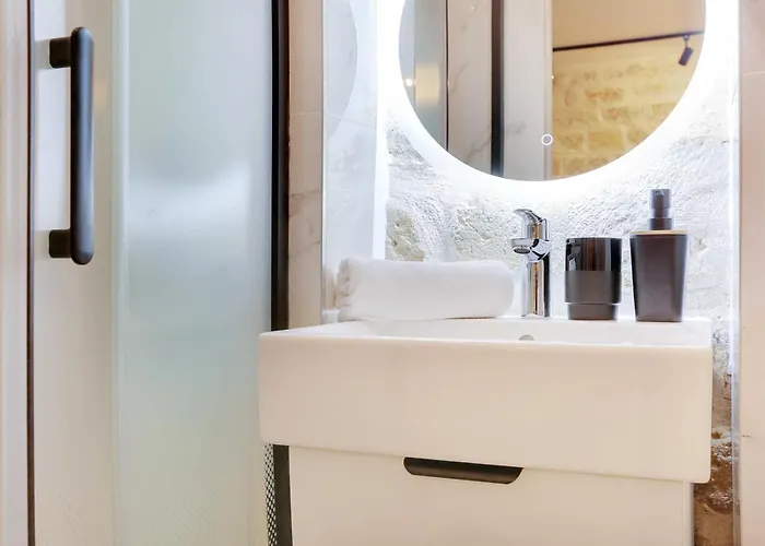 Moderne & Cosy Abbesses