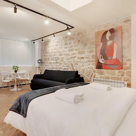 Apartment Moderne & Cosy Abbesses Paris
